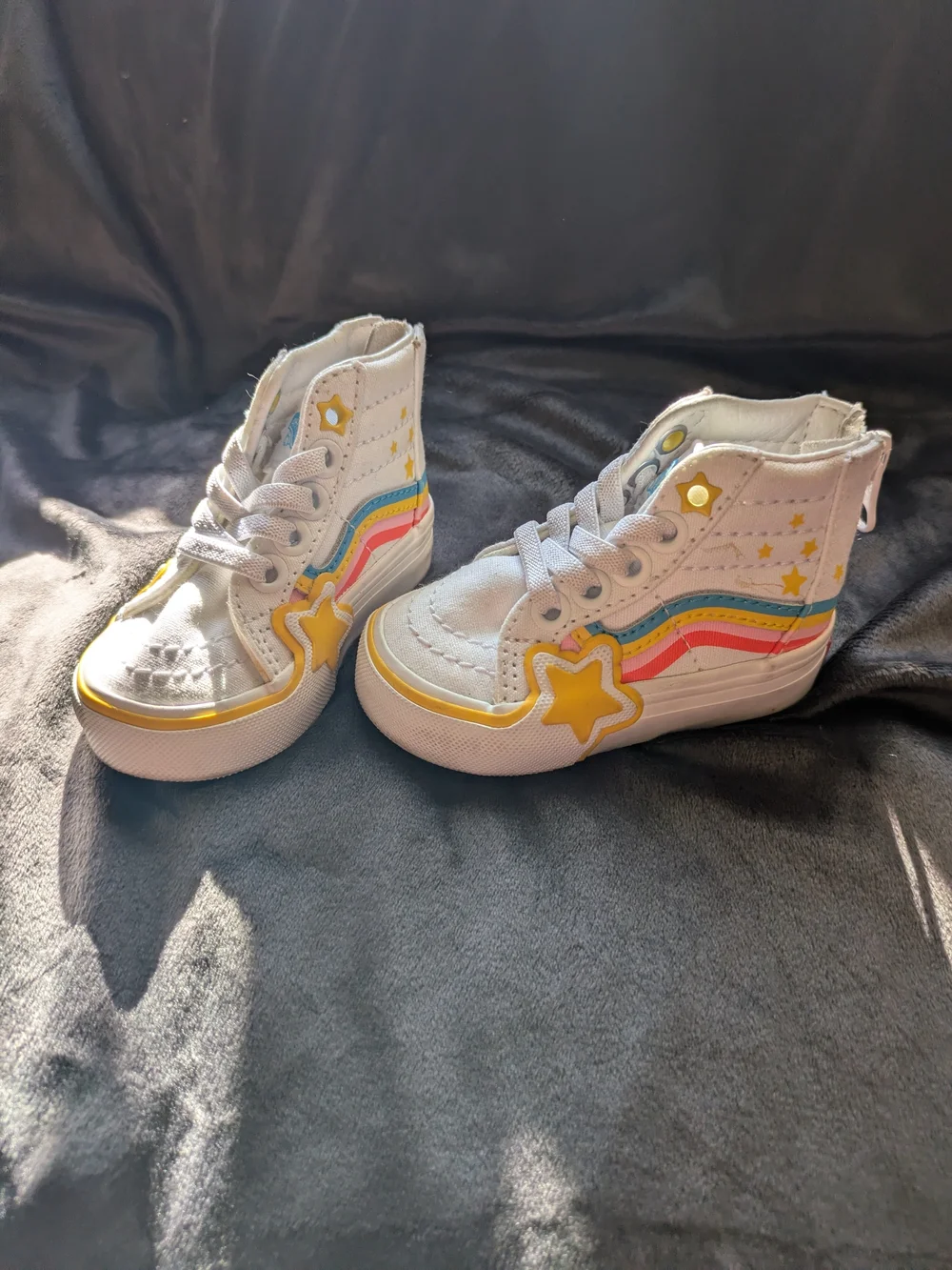Vans White High-Top Infant Size 3 with Rainbow Stripes and Yellow Star